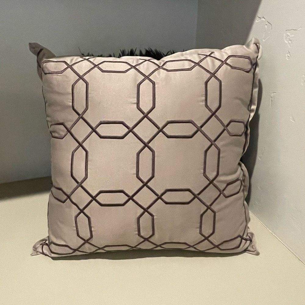 New Throw Pillow Sham Octagon Pattern 15” x 15”